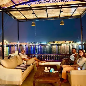 شقة Nile Castle, الأقصر